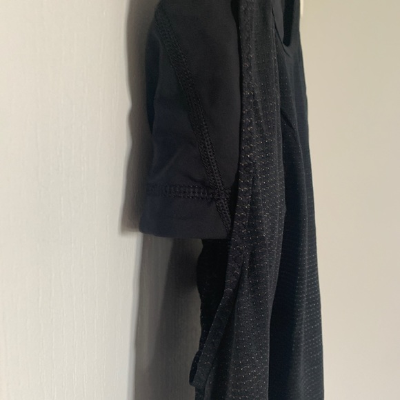 Lululemon top - Picture 5 of 5